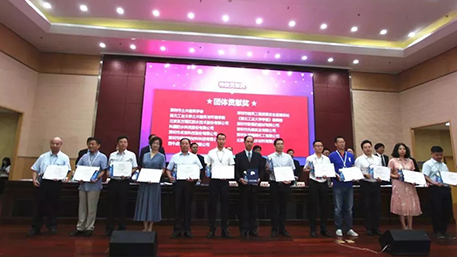 西牛皮防水榮獲2019年第六屆中國建筑防水（南方）專家論壇團(tuán)體貢獻(xiàn)獎