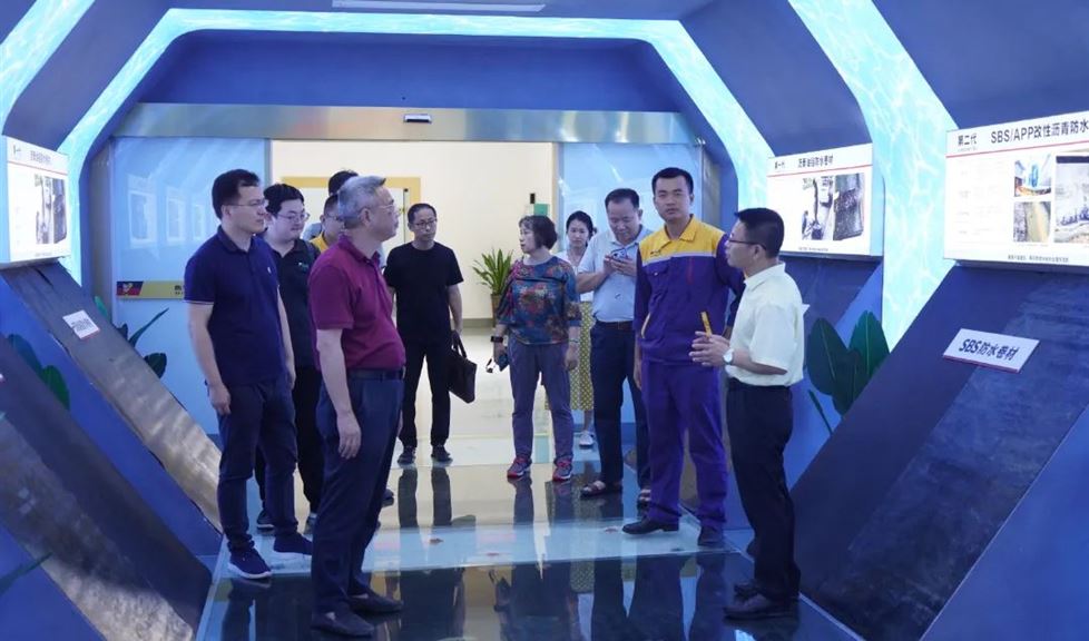 西牛皮防水（欽州）科技園迎來浙江大學(xué)、欽州科技局一行